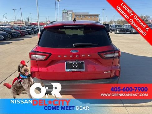 Used 2025 Ford Escape ST-Line AWD/4WD image 4