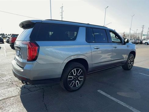 Used 2023 GMC Yukon XL AT4 w/ AT4 Premium Plus Package image 8