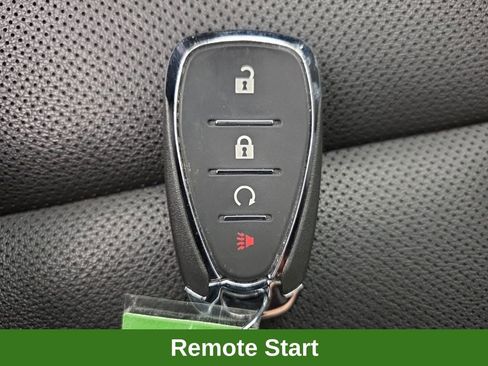 Used 2025 Chevrolet Trax ACTIV w/ Sunroof Package image 45