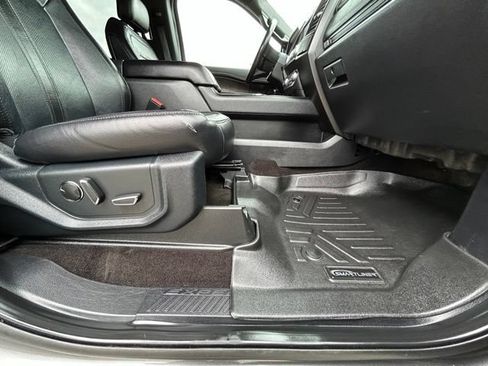 Used 2020 Ford Expedition Max Limited AWD/4WD image 38