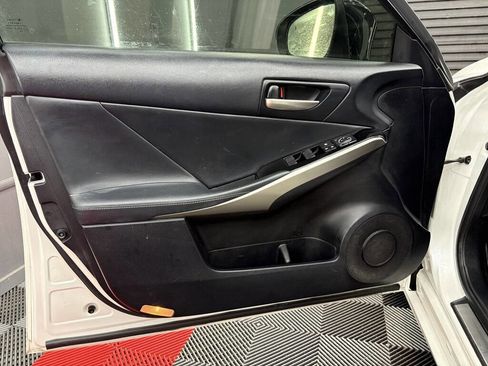 Used 2017 Lexus IS 200t Base 4dr Sedan w/ Navigation System Package image 35