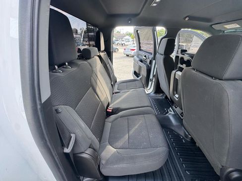 Used 2021 GMC Sierra 2500 2WD Crew Cab image 14