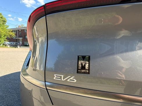 Certified 2023 Kia EV6 Wind AWD/4WD image 11