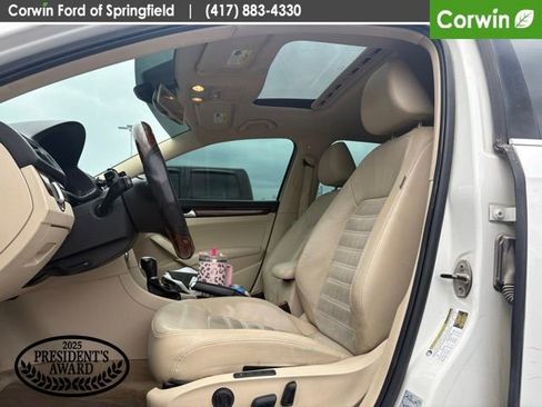 Used 2012 Volkswagen Passat TDI SEL Premium image 11