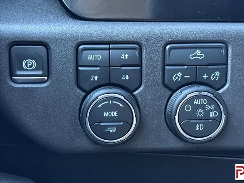 Certified 2025 Chevrolet Silverado 1500 LT Trail Boss w/ Convenience Package II image 32