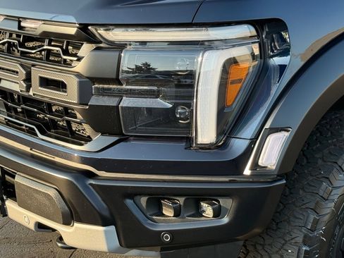 Used 2025 Ford F150 Raptor AWD/4WD image 10