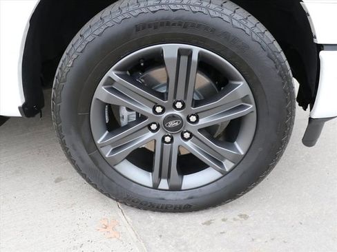 Used 2023 Ford F150 Lariat w/ Equipment Group 502A High image 7