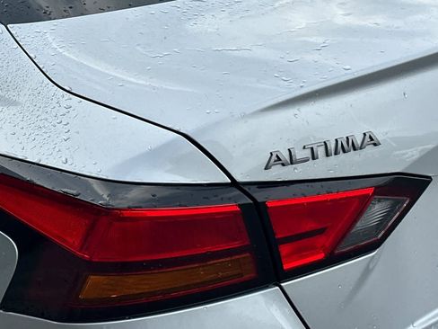 Used 2023 Nissan Altima 2.5 SR image 15