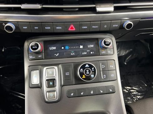 Used 2025 Hyundai Palisade Calligraphy AWD/4WD image 17