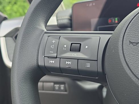 New 2026 Nissan Kicks SV w/ SV Premium Package AWD/4WD image 22