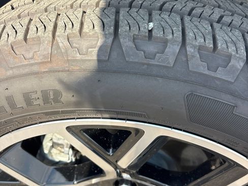 Used 2025 Ford Maverick Lariat AWD/4WD image 13