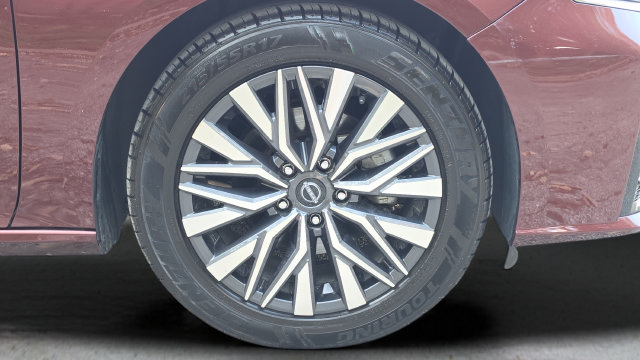 Used 2023 Nissan Altima 2.5 SV FWD image 38