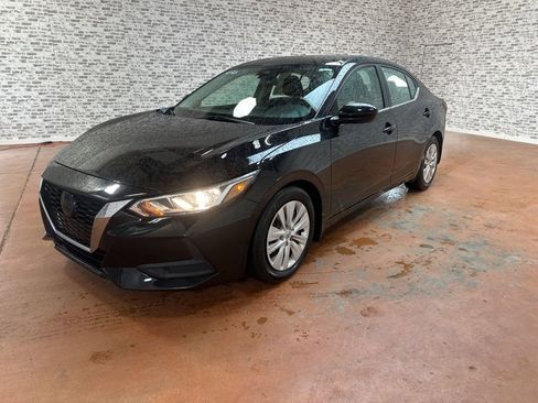 Used 2022 Nissan Sentra S image 3