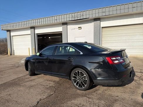 Used 2018 Ford Taurus SHO image 2