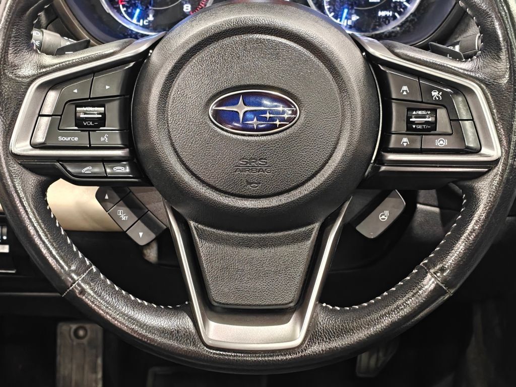 Used 2022 Subaru Ascent Limited w/ Technology Package AWD/4WD image 5