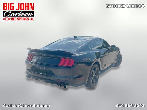 Used 2022 Ford Mustang GT Premium w/ Black Accent Package RWD image 6