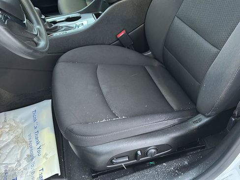 Used 2023 Chevrolet Malibu LT image 25