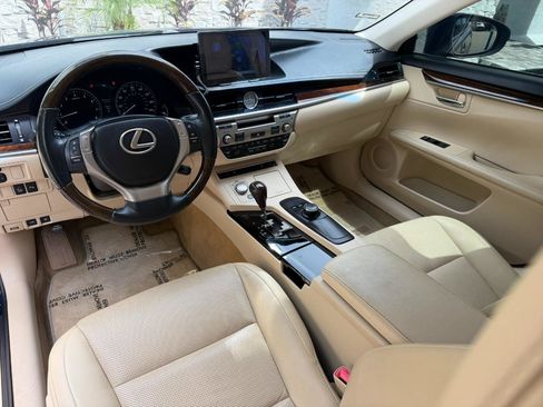 Used 2014 Lexus ES 350 w/ Premium Package FWD image 26