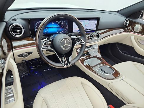 Used 2022 Mercedes-Benz E 350 Sedan w/ Driver Assistance Package image 14
