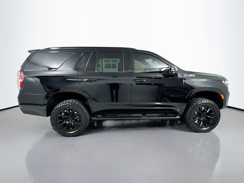 Used 2024 Chevrolet Tahoe Z71 w/ Luxury Package AWD/4WD image 8