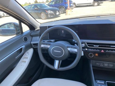 Used 2025 Hyundai Sonata SEL image 35