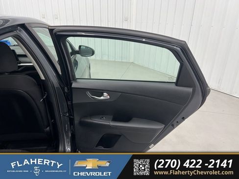 Used 2019 Kia Forte LXS image 12