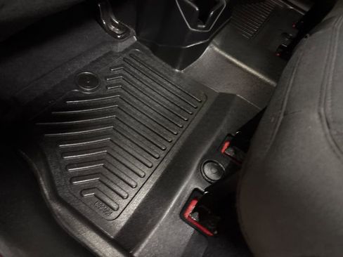 Used 2019 Jeep Wrangler Unlimited Sahara image 28