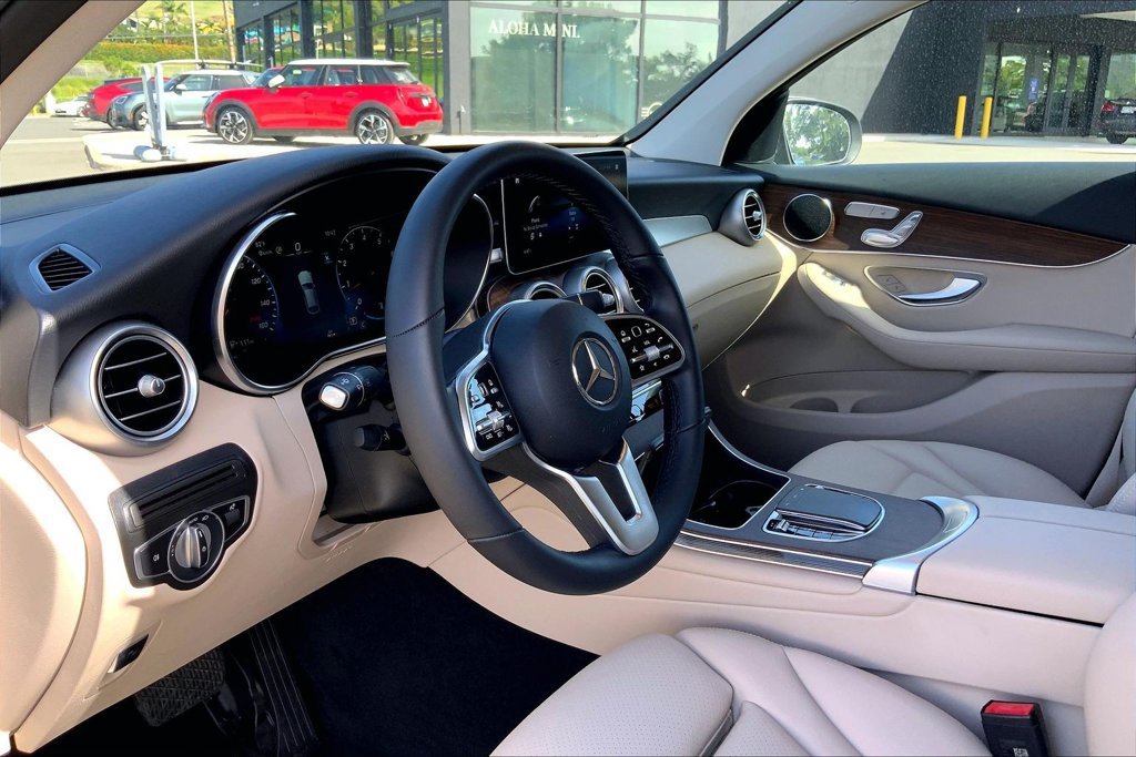 Used 2023 Mercedes-Benz GLC 300 4MATIC Coupe image 14