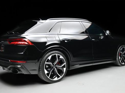 Used 2023 Audi RS Q8 w/ Black Optic Package image 28