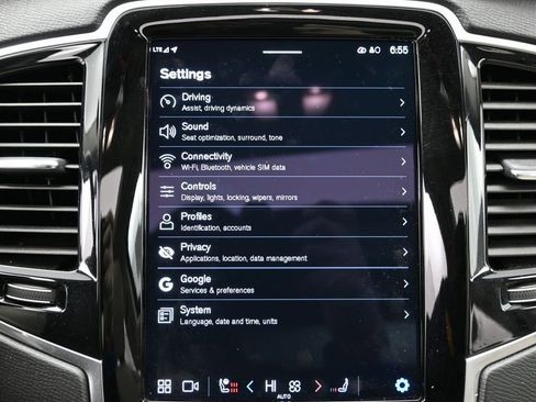 Used 2023 Volvo XC90 T8 Plus w/ Protection Package Premier image 27