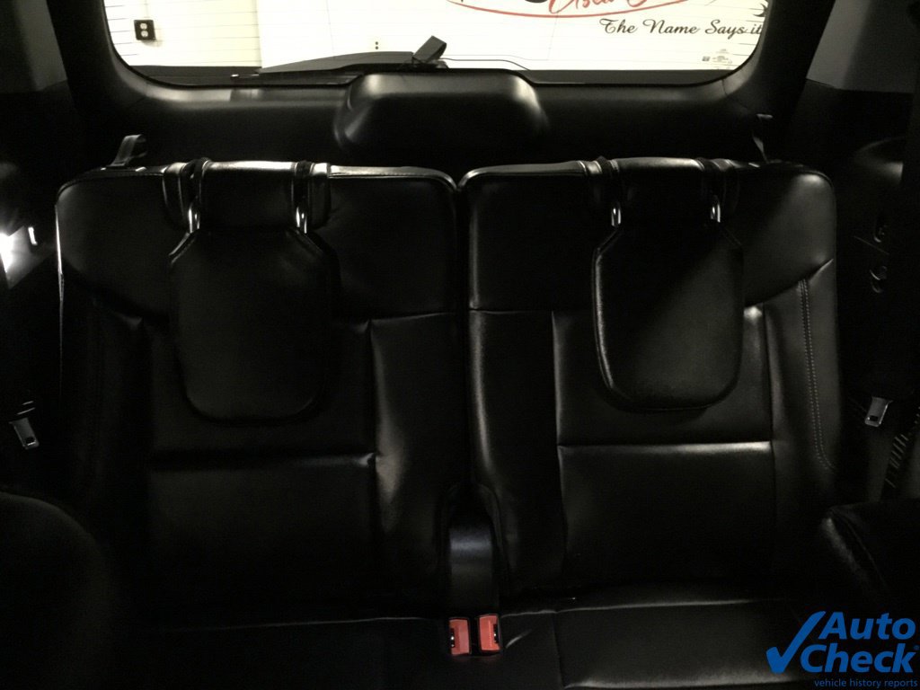 Used 2022 Ford Explorer XLT w/ Equipment Group 202A AWD/4WD image 32