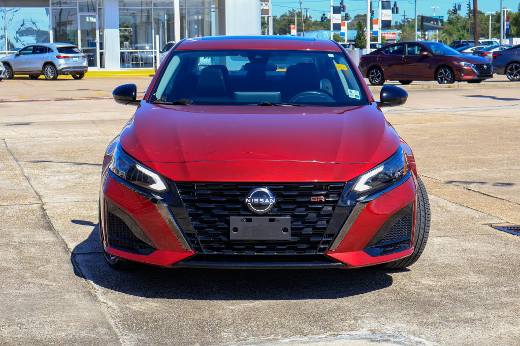 Used 2023 Nissan Altima 2.5 SR w/ SR Premium Package FWD image 23