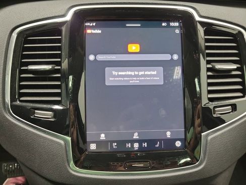 Used 2025 Volvo XC90 B5 Plus w/ Protection Package Premier image 9