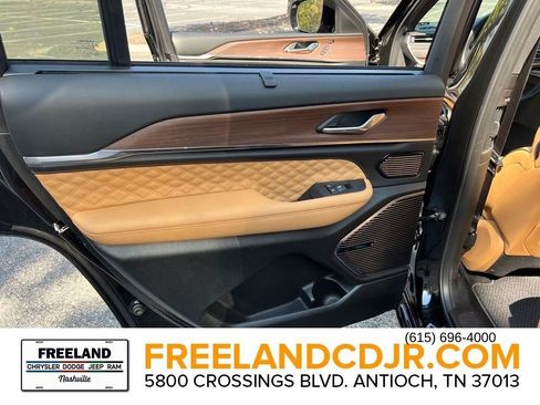 New 2025 Jeep Grand Cherokee L Summit w/ Advanced Protech Group IV image 35