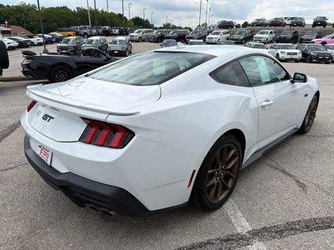 Used 2024 Ford Mustang GT Premium RWD image 7