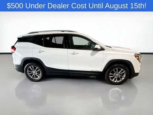Used 2024 GMC Terrain SLT w/ LPO, Floor Liner Package AWD/4WD image 5