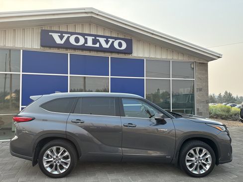 Used 2021 Toyota Highlander Limited image 5