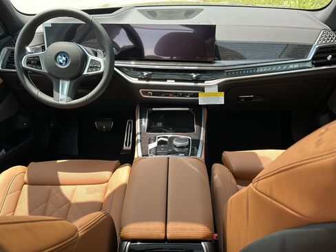 New 2026 BMW X5 xDrive50e w/ M Sport Package AWD/4WD image 18