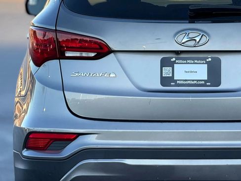 Used 2018 Hyundai Santa Fe Sport image 13