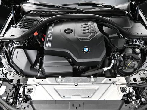 Used 2024 BMW 330i Sedan w/ Convenience Package RWD image 17