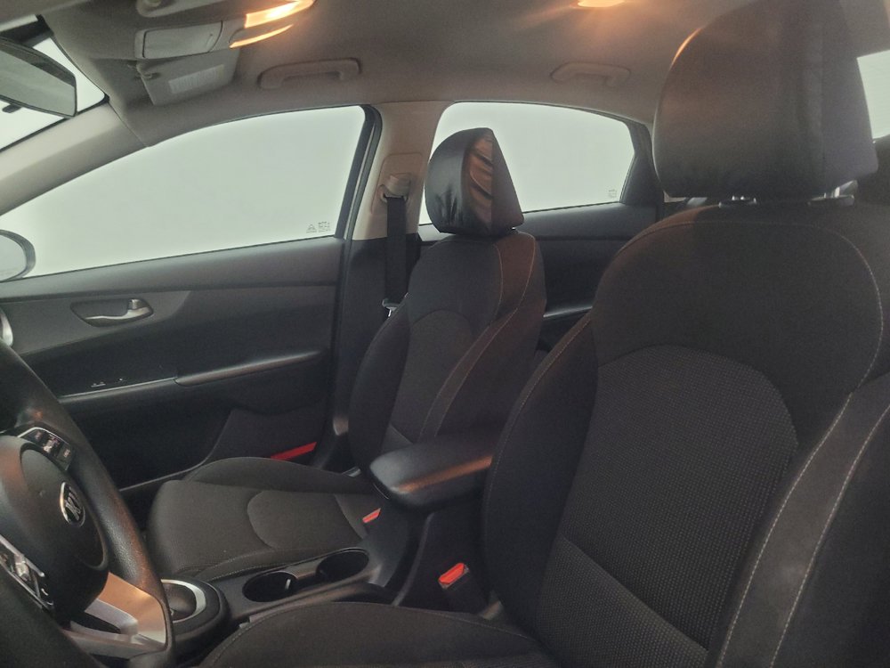 Used 2021 Kia Forte LXS FWD image 17