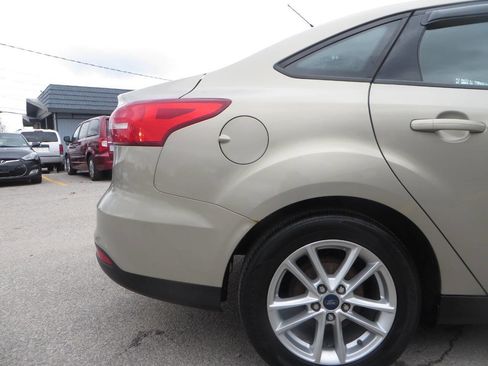 Used 2016 Ford Focus SE image 22