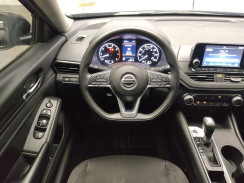 Used 2022 Nissan Altima 2.5 S FWD image 22