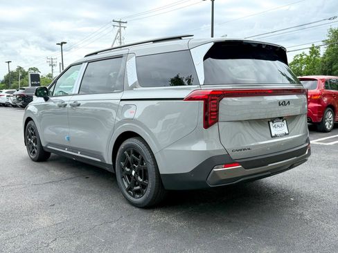 New 2026 Kia Carnival SX Prestige FWD image 2
