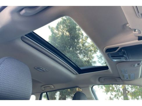 Used 2025 Subaru Outback Premium image 20