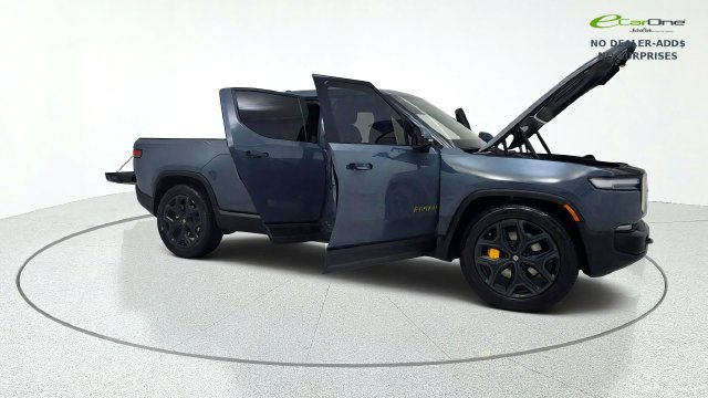 Used 2026 Rivian R1T Premium Tri AWD/4WD image 20