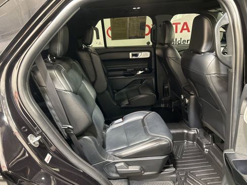 Used 2021 Ford Explorer ST w/ Equipment Group 401A image 16