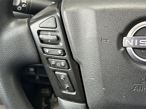 Used 2023 Nissan Frontier SV image 36