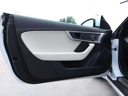 Used 2021 Jaguar F-TYPE Convertible RWD image 39