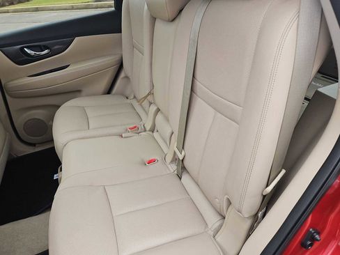 Used 2015 Nissan Rogue SL w/ SL Premium Package image 21